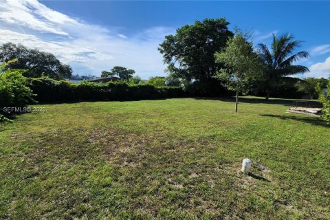 House in Miami, Florida 3 bedrooms, 134.71 sq.m. № 2180786 - photo 22