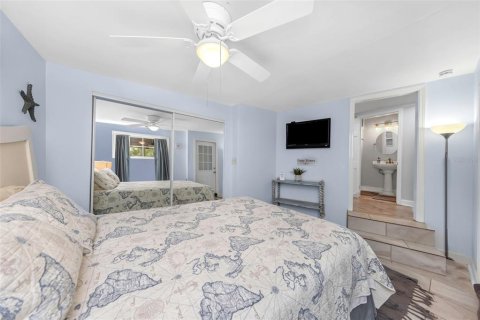 House in Palm Harbor, Florida 2 bedrooms, 81.66 sq.m. № 2225388 - photo 26