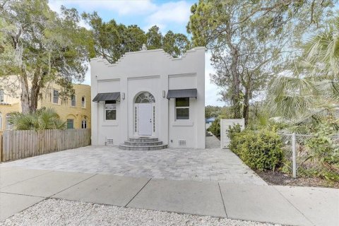 Casa en venta en Sarasota, Florida, 3 dormitorios, 131.83 m2 № 2135501 - foto 2