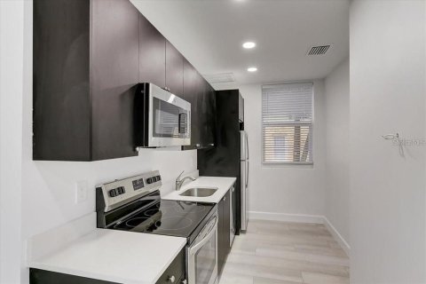 Casa en venta en Sarasota, Florida, 3 dormitorios, 131.83 m2 № 2135501 - foto 17