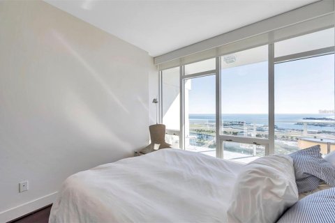 Condominio en alquiler en Saint Petersburg, Florida, 2 dormitorios, 94.57 m2 № 1900475 - foto 20