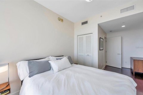 Condominio en alquiler en Saint Petersburg, Florida, 2 dormitorios, 94.57 m2 № 1900475 - foto 21