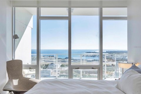 Condominio en alquiler en Saint Petersburg, Florida, 2 dormitorios, 94.57 m2 № 1900475 - foto 19