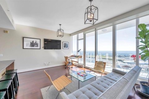 Condominio en alquiler en Saint Petersburg, Florida, 2 dormitorios, 94.57 m2 № 1900475 - foto 5