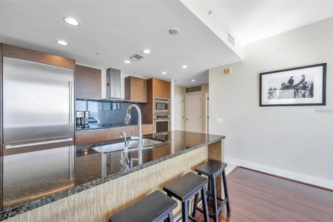 Condominio en alquiler en Saint Petersburg, Florida, 2 dormitorios, 94.57 m2 № 1900475 - foto 11