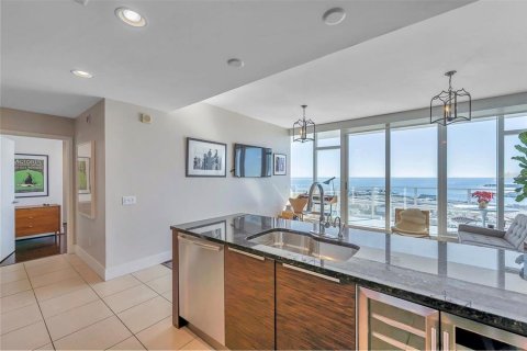 Condominio en alquiler en Saint Petersburg, Florida, 2 dormitorios, 94.57 m2 № 1900475 - foto 10