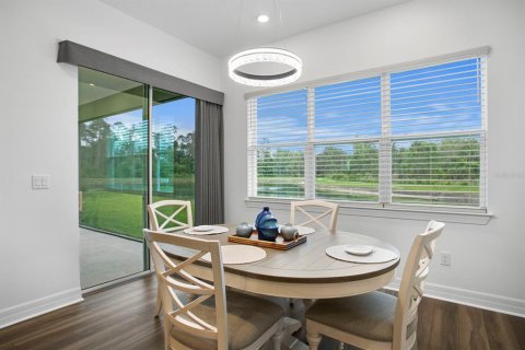 House in Land O' Lakes, Florida 5 bedrooms, 396.88 sq.m. № 1786103 - photo 19