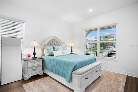 House in Land O' Lakes, Florida 5 bedrooms, 396.88 sq.m. № 1786103 - photo 23