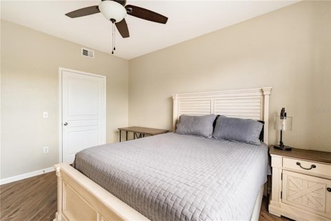 Condo in Tampa, Florida, 2 bedrooms  № 1901357 - photo 15