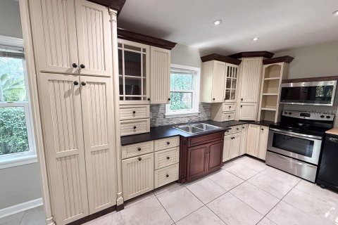 Villa ou maison à vendre à Saint Petersburg, Floride: 4 chambres, 157 m2 № 1909812 - photo 8