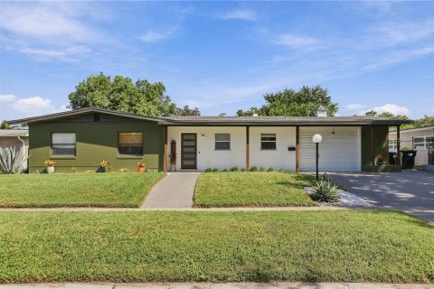 Casa en Orlando, Florida 3 dormitorios, 115.57 m2 № 2371572