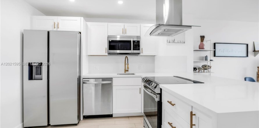Condo in Aventura, Florida, 1 bedroom № 2077756