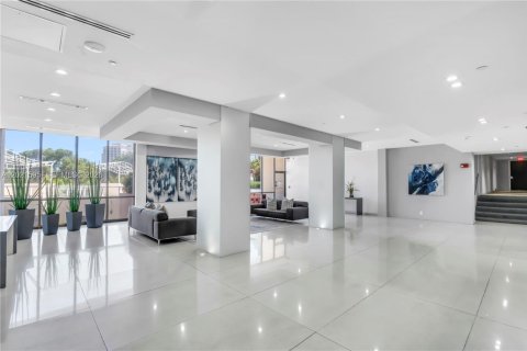 Condo in Aventura, Florida, 1 bedroom № 2077756 - photo 26