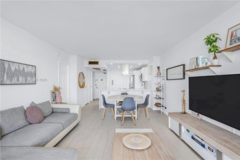 Condo in Aventura, Florida, 1 bedroom № 2077756 - photo 4