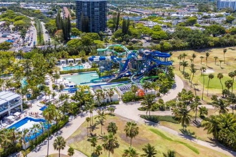 Condo in Aventura, Florida, 1 bedroom № 2077756 - photo 6