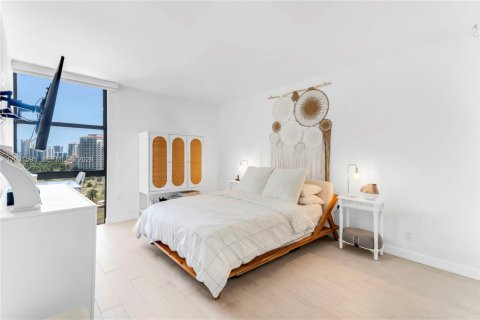 Condo in Aventura, Florida, 1 bedroom № 2077756 - photo 13