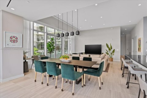 Condo in Miami Beach, Florida, 2 bedrooms  № 1870054 - photo 17