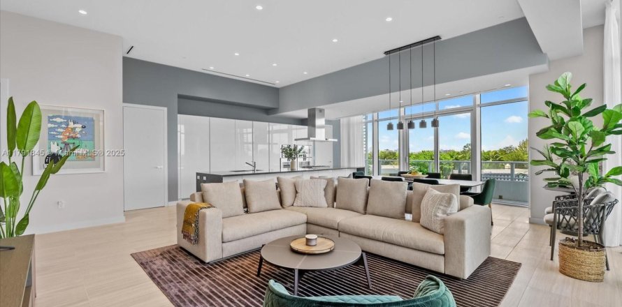 Condo in Miami Beach, Florida, 2 bedrooms  № 1870054