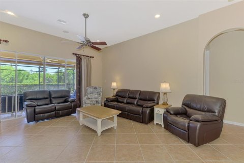 Casa en venta en Port Charlotte, Florida, 2 dormitorios, 188.22 m2 № 1634242 - foto 16