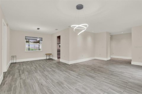 Casa en venta en Orlando, Florida, 3 dormitorios, 152.17 m2 № 1846789 - foto 3