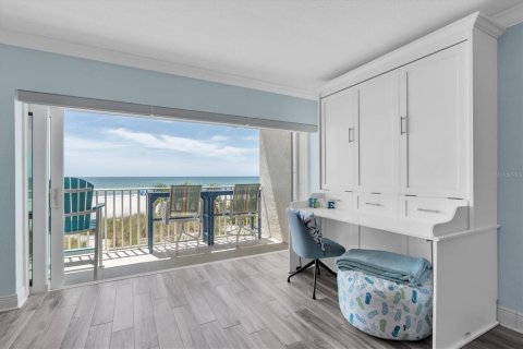 Copropriété à vendre à Indian Shores, Floride: 2 chambres, 124.49 m2 № 2132565 - photo 12