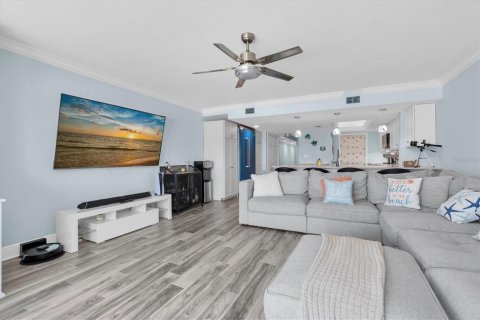 Copropriété à vendre à Indian Shores, Floride: 2 chambres, 124.49 m2 № 2132565 - photo 9