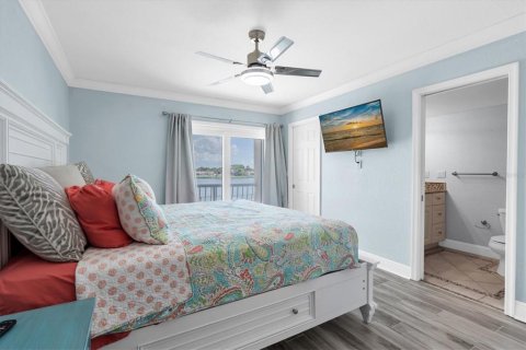 Copropriété à vendre à Indian Shores, Floride: 2 chambres, 124.49 m2 № 2132565 - photo 25