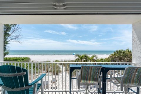 Copropriété à vendre à Indian Shores, Floride: 2 chambres, 124.49 m2 № 2132565 - photo 14