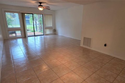 Touwnhouse à vendre à Orlando, Floride: 2 chambres, 92.81 m2 № 1904982 - photo 6