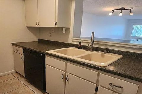 Touwnhouse à vendre à Orlando, Floride: 2 chambres, 92.81 m2 № 1904982 - photo 11