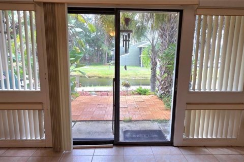 Touwnhouse à vendre à Orlando, Floride: 2 chambres, 92.81 m2 № 1904982 - photo 16