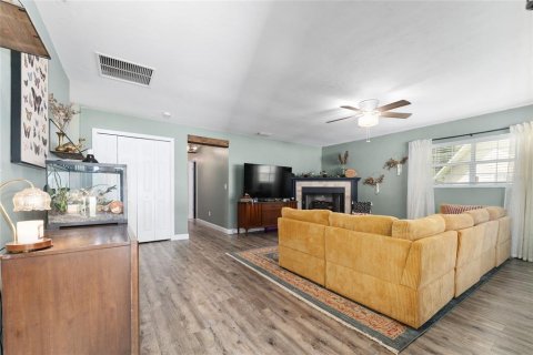 Villa ou maison à vendre à Gainesville, Floride: 3 chambres, 122.91 m2 № 1902716 - photo 3