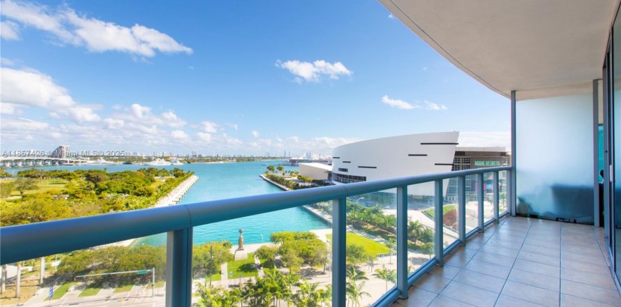 Appartement à Miami, Floride 1 chambre, 78.5 m2 № 1887822