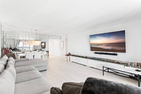 Condominio en venta en Hollywood, Florida, 2 dormitorios, 117.99 m2 № 2030318 - foto 15