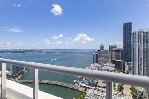 Condo in Miami, Florida, 2 bedrooms  № 2179476 - photo 5