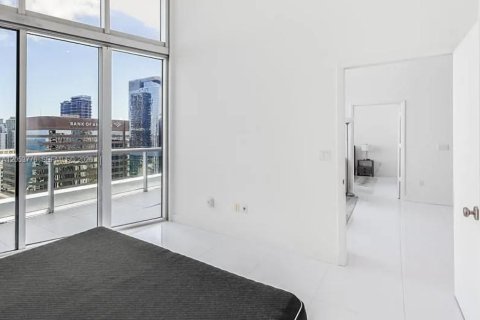Condo in Miami, Florida, 2 bedrooms  № 2179476 - photo 16