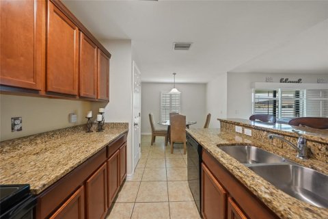 Casa en venta en Cape Coral, Florida, 3 dormitorios, 141.4 m2 № 1907545 - foto 8