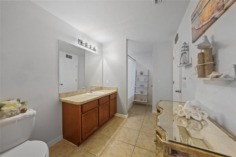 Casa en venta en Cape Coral, Florida, 3 dormitorios, 141.4 m2 № 1907545 - foto 19