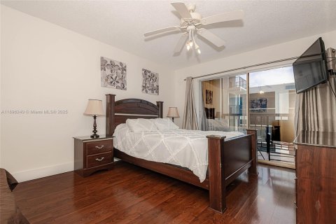 Copropriété à vendre à Sunny Isles Beach, Floride: 2 chambres, 68.75 m2 № 2297358 - photo 12