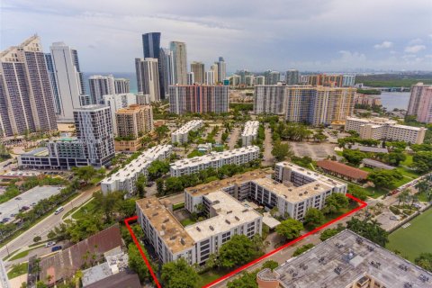 Copropriété à vendre à Sunny Isles Beach, Floride: 2 chambres, 68.75 m2 № 2297358 - photo 28