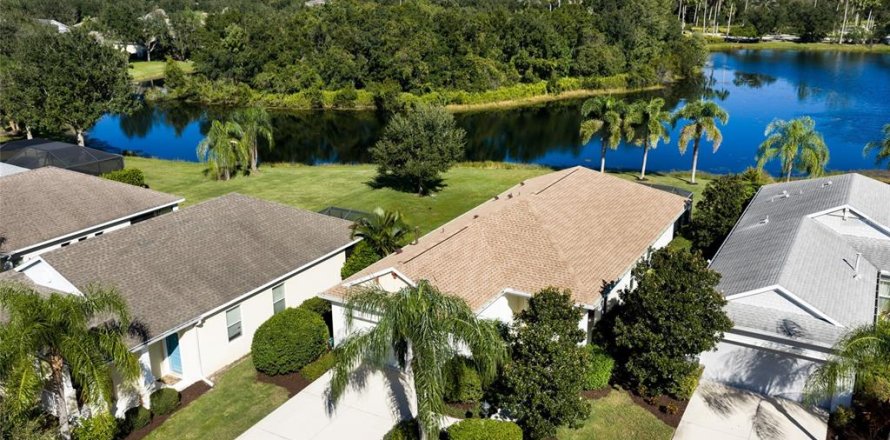 Casa en Bradenton, Florida 3 dormitorios, 138.89 m2 № 2431599
