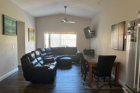 Casa en venta en Orlando, Florida, 3 dormitorios, 113.43 m2 № 1902045 - foto 11