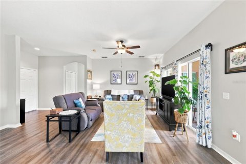 House in Kissimmee, Florida 2 bedrooms, 146.23 sq.m. № 2321066 - photo 12