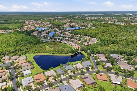 House in Kissimmee, Florida 2 bedrooms, 146.23 sq.m. № 2321066 - photo 5
