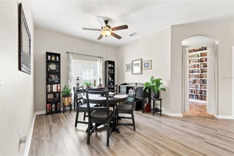 House in Kissimmee, Florida 2 bedrooms, 146.23 sq.m. № 2321066 - photo 14