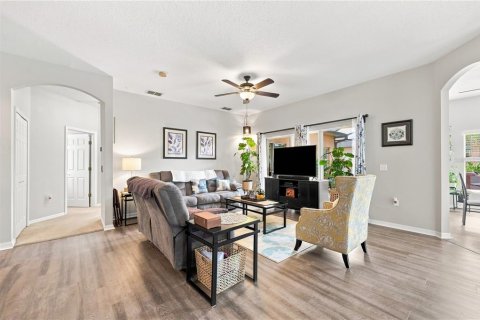 House in Kissimmee, Florida 2 bedrooms, 146.23 sq.m. № 2321066 - photo 8