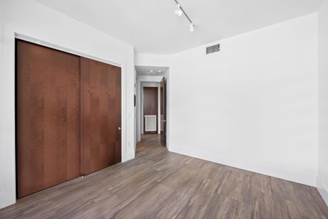 Copropriété à vendre à Fort Lauderdale, Floride: 3 chambres, 197.7 m2 № 2393355 - photo 16