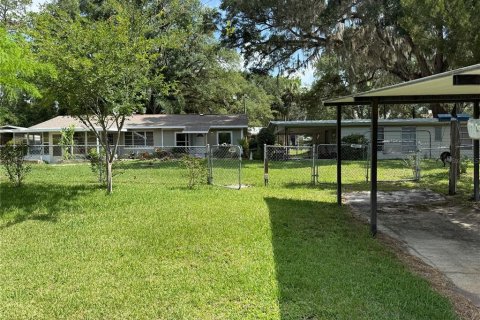 House in Fort MC Coy, Florida 2 bedrooms, 161.84 sq.m. № 1843141 - photo 1