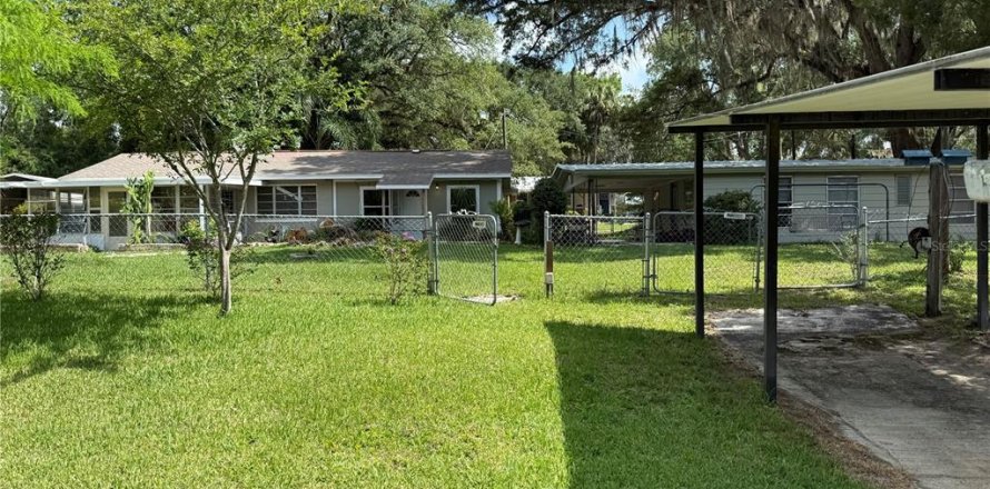 House in Fort MC Coy, Florida 2 bedrooms, 161.84 sq.m. № 1843141