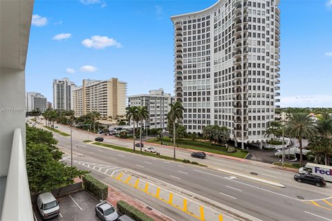 Condominio en venta en Miami Beach, Florida, 1 dormitorio, 76.55 m2 № 1727986 - foto 29